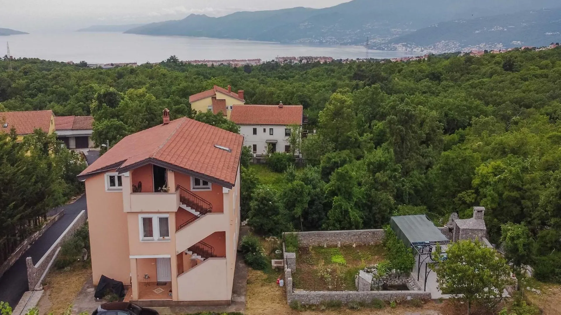 Apartment Lavanda - Four Bedroom Apartment With Hot Tub And Terrace Opatija Croatie